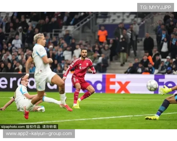 滕哈赫离任后，药厂9人战胜对手迎赛季首胜，滕哈格尔